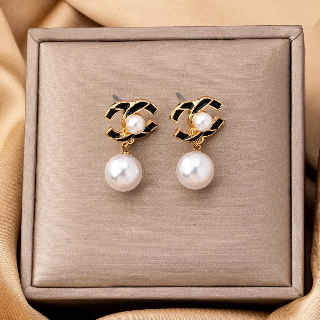 Daisy Jewelry: Imitation Pearl & Rhinestone CC Pendant Earrings for Women's Daily Wear