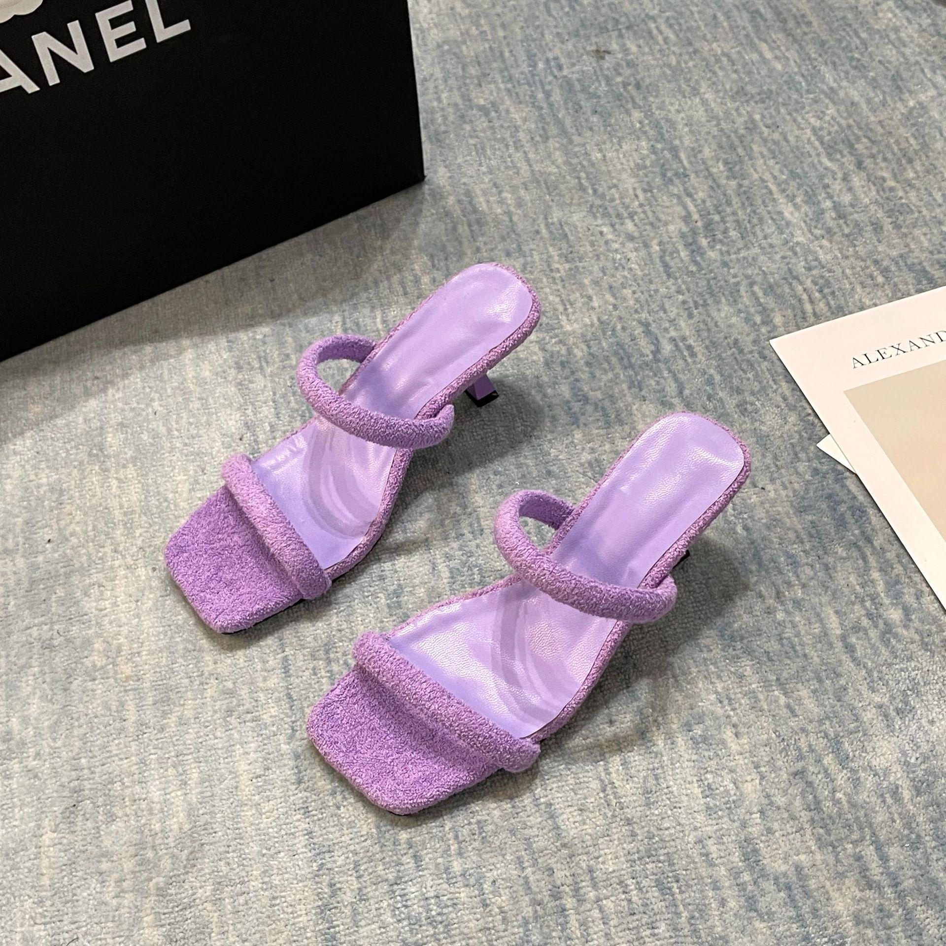 2024 Летние Французские Женские Шлепанцы на Высоком Каблуке Корейские С Квадратным Носком — фото 7