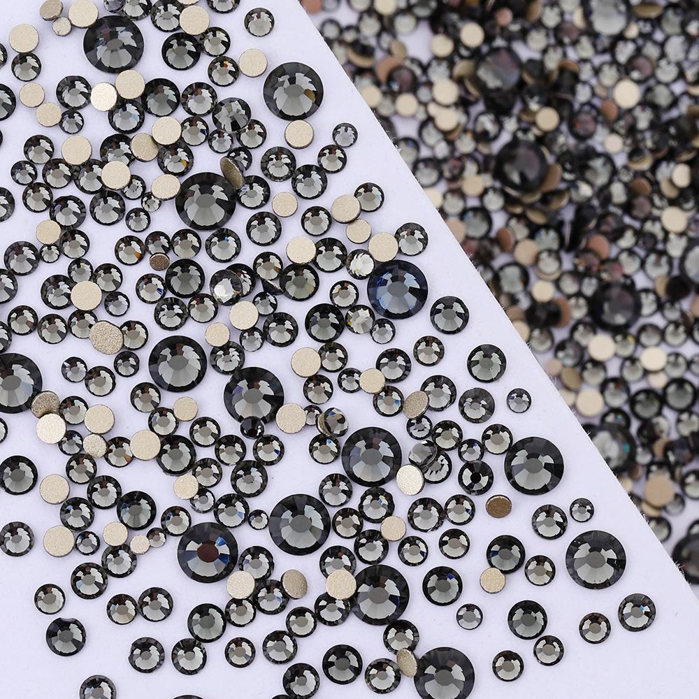 Pujiang Nail Art Strass Goldener Boden Gemischte Größe Flachboden Diamant Ungefähr 1440 Glas Aufkleber Diamanten Farbige Kleine Runde Diamanten