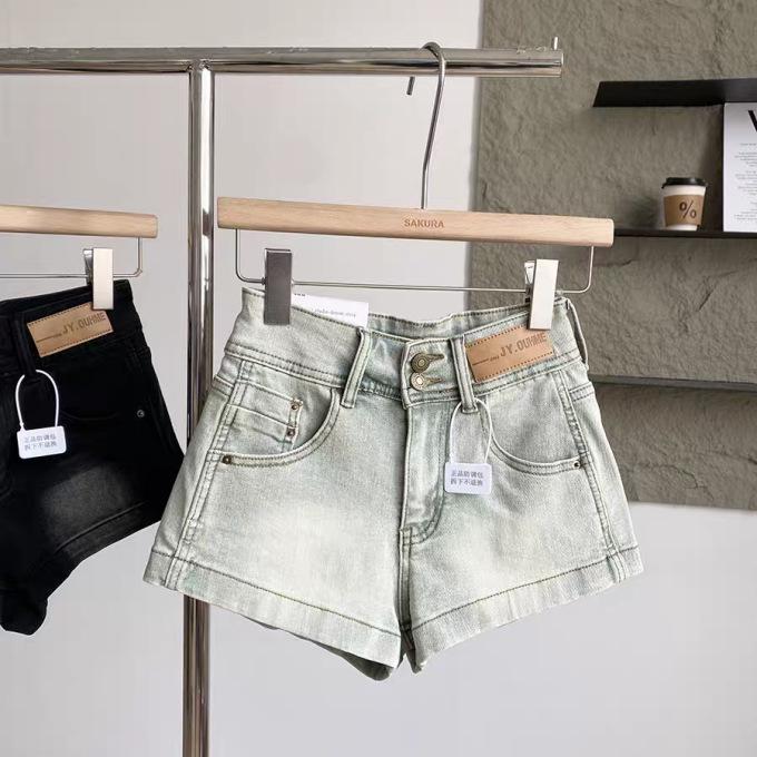 

Summer 2025 Women s American Retro A-Line Hot Girl Denim Shorts - Slimming, Wide Leg, Super Short 3XL светло-синий
