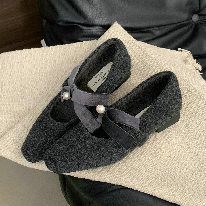 

Gentle pearl Mary Jane shoes women s 2025 winter new bow velvet thick heel with skirt woolen gray cotton shoes 39