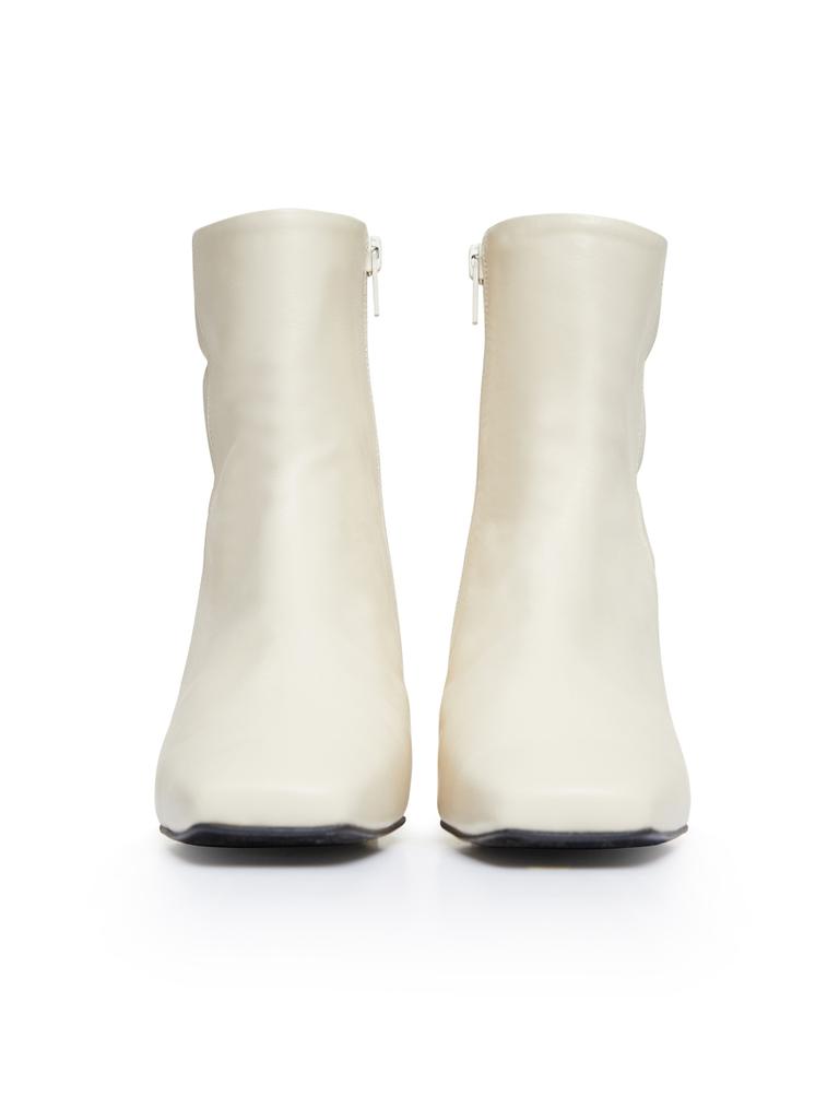 Commegee Banding Point Boots / Cg1034Iv