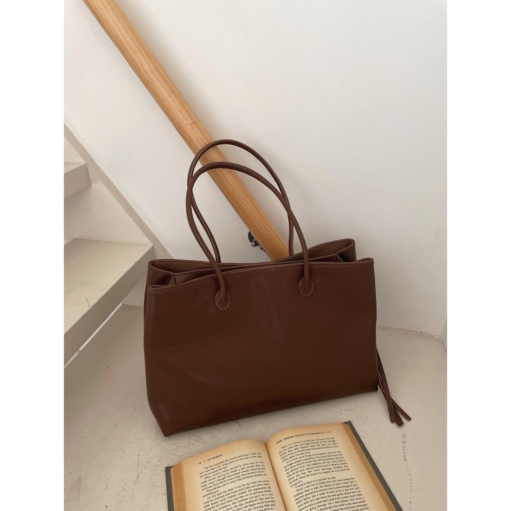 New cowhide tote bag large-capacity shoulder bag commuter leather women's bag simple niche armpit bag