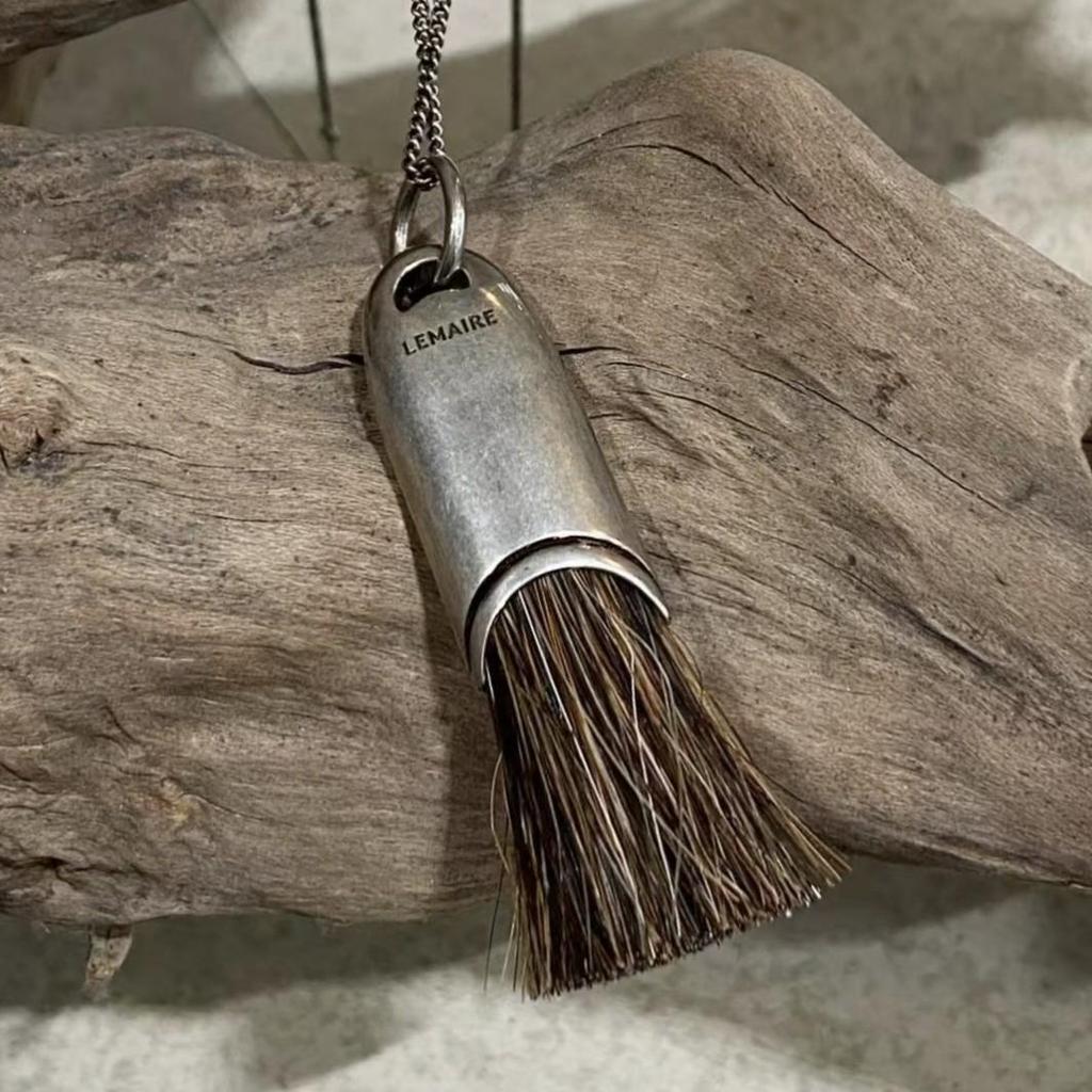 Elegante Rosshaar-Quasten-Halskette - Vielseitige High-End-Pulloverkette mit Nischen-Design-Anhänger für Damen