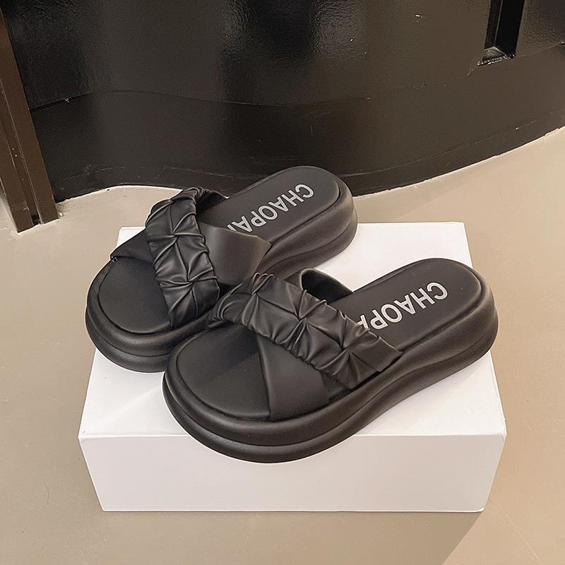 

Dragging thick soles and stepping on shit outside wearing Internet celebrities cool slippers women s summer 2025 new super fire one-word height 40 чёрный