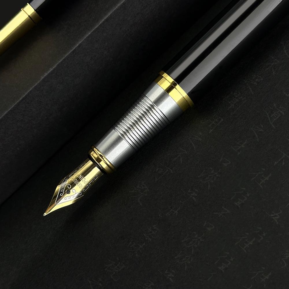 Luxusní vysoce kvalitní černé kovové business plnicí pero, pero pro každodenní psaní a podpis