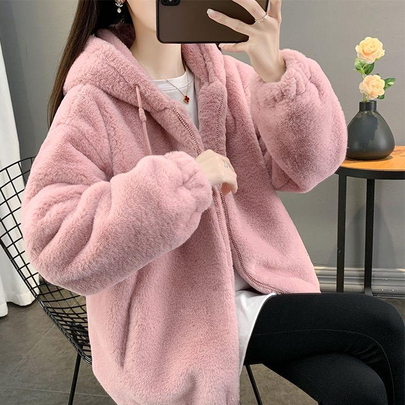 Cappotto spesso e caldo in lana di agnello di media lunghezza con cappuccio in finto stile pigro da donna