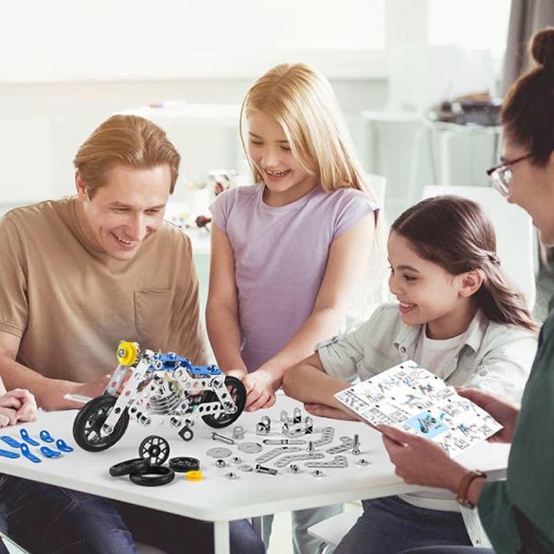 Çocuklar İçin Metal Yapı Askeri Serisi Montaj Oyuncakları Erector Set Değişken Çok Şekilli Yarış Arabası Motosiklet Yapım Kiti Erkek Çocuk Hediyesi