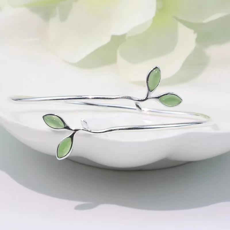 Minimalist copper Color Green Leaf Open Bracelet Twigs Branch Shaped Chic Bracelet Women's Elegant Daily Wear Zircon