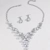 Fashion Temperament Pearl Flower Rhinestone Short Necklace Necklace Earrings Set Accessories