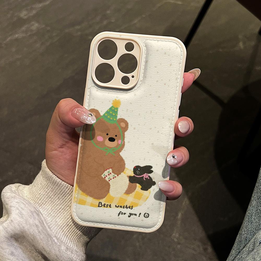 Applicable to iPhone17PRO birthday bear mobile phone case black cat illustration Apple 16/15 anti-drop leather pattern bread case
