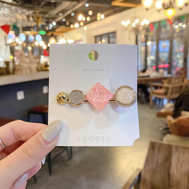 Korean Minimalist Pearl Hair Clip for Girls: Elegant Y2K Style