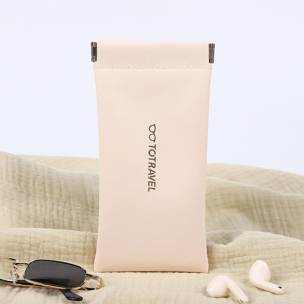 Spring Clip Red Envelope Multifunction Organizer: Portable Data Cable & Jewelry Holder with Auto Closure Coin Pouch