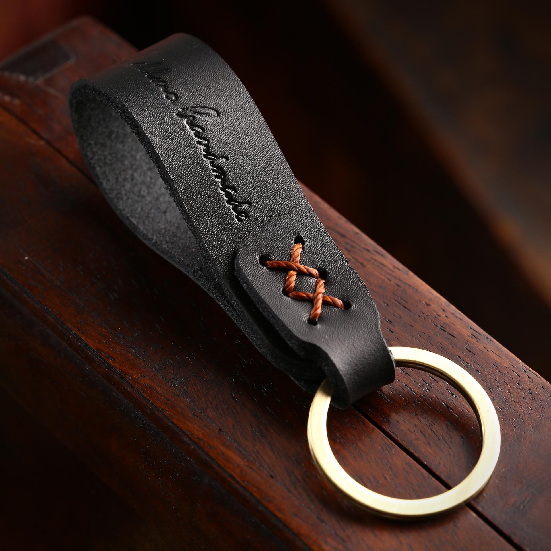 

Первый слой коровьей кожи брелок для ключей от машины, высококачественный кожаный брелок для ключей, брелок для ключей от машины, подвесной на пояс, чисто ручная работа, утолщенный креатив чёрный