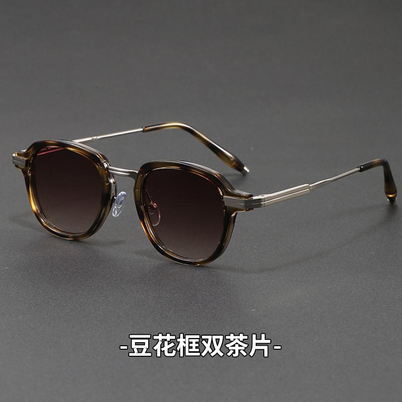 Vintage Round Sunglasses for Women Men Fashionable Glasses Retro Geometric Round Frame Simple Design UV400 Protection Men Women