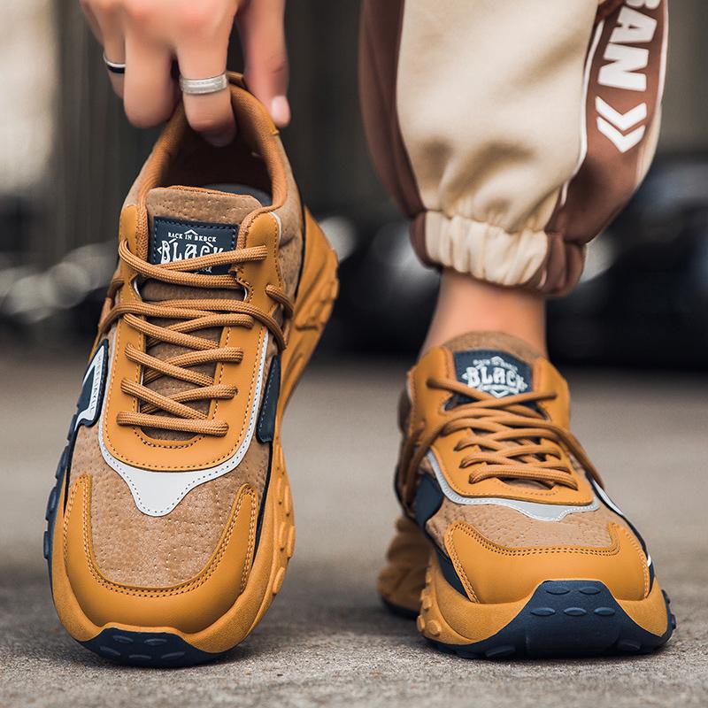 2024 New Autumn and Winter Men's Sports Shoes Outdoor Anti Slip Fashion Casual Shoes Thick Sole Elevated Men's Soft Sole Shoes