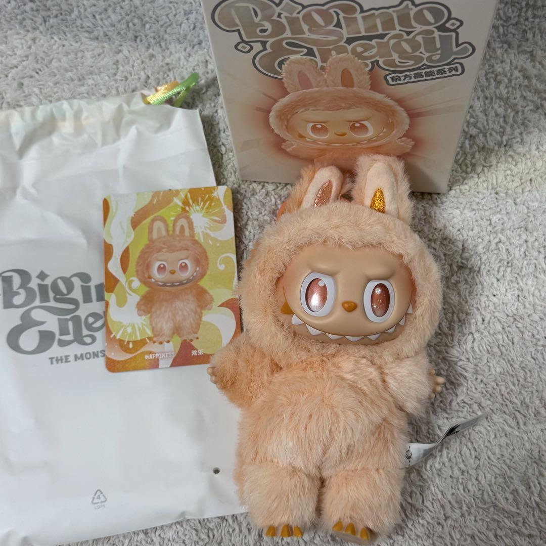 

[USED] POPMART Lovebu Big into Energy Loyalty Official