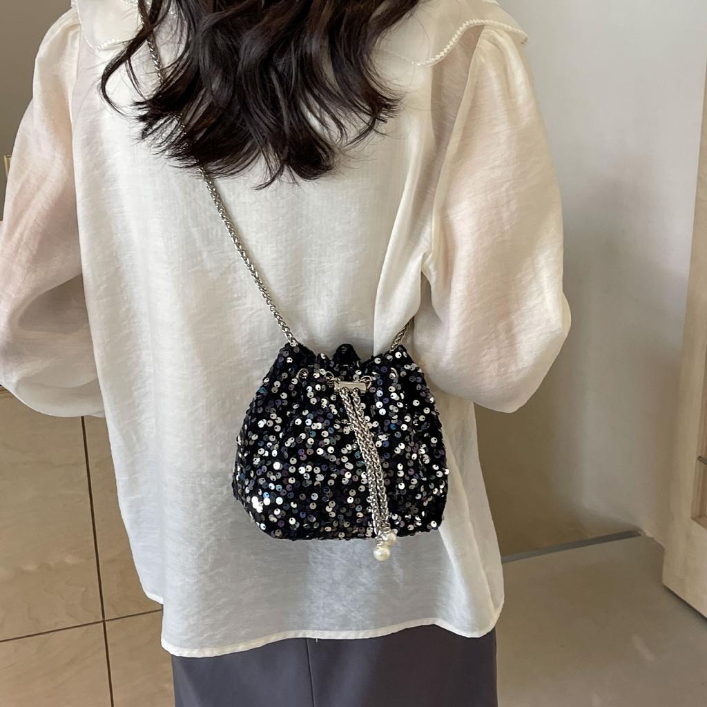 Fashion personalized sequined bucket bag shoulder bag trendy messenger dinner bag