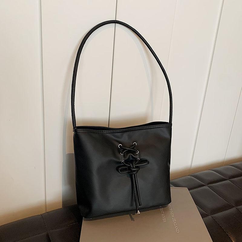 Ballet style women's bag 2025 new trend fashionable sweet handbag niche pearlescent texture shoulder bucket bag