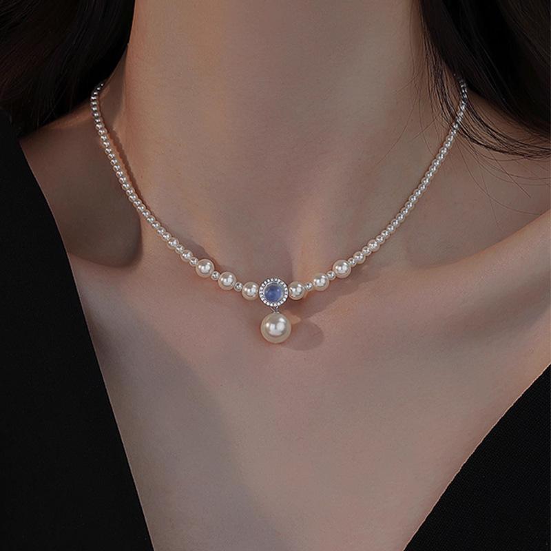 Gradient Size Pearl Necklace for Women, Light Luxury Niche Collarbone Chain, Sweater Chain Accessory