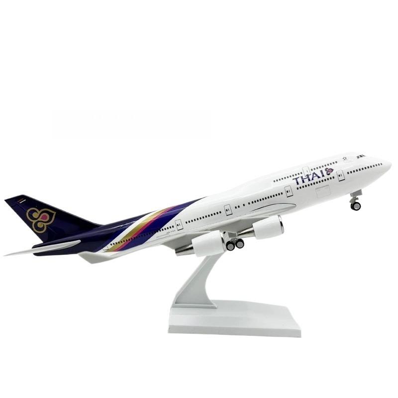 

Miniature Plane Model 30cm Toy Airplanes A380 Thai Airways Aircraft Model B747 Diecast Model Plane with Base Offices Decoration