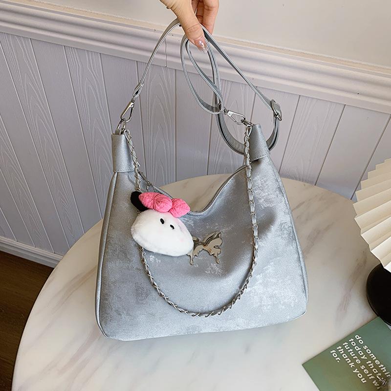 

Велика жіноча сумка 2024, весна та літо, нова мода, повсякденна красива, велика місткість, проста дівчина, сумка в іноземному стилі, модна дівчина Without pendant срібний