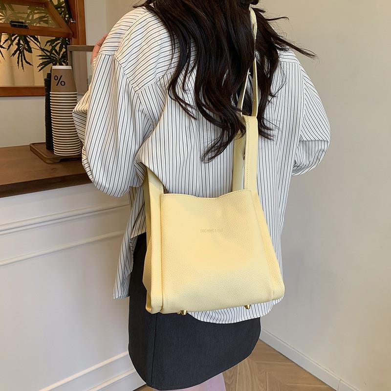 Single Shoulder Fashion Crossbody Bag With Solid Color And Letter Print Design