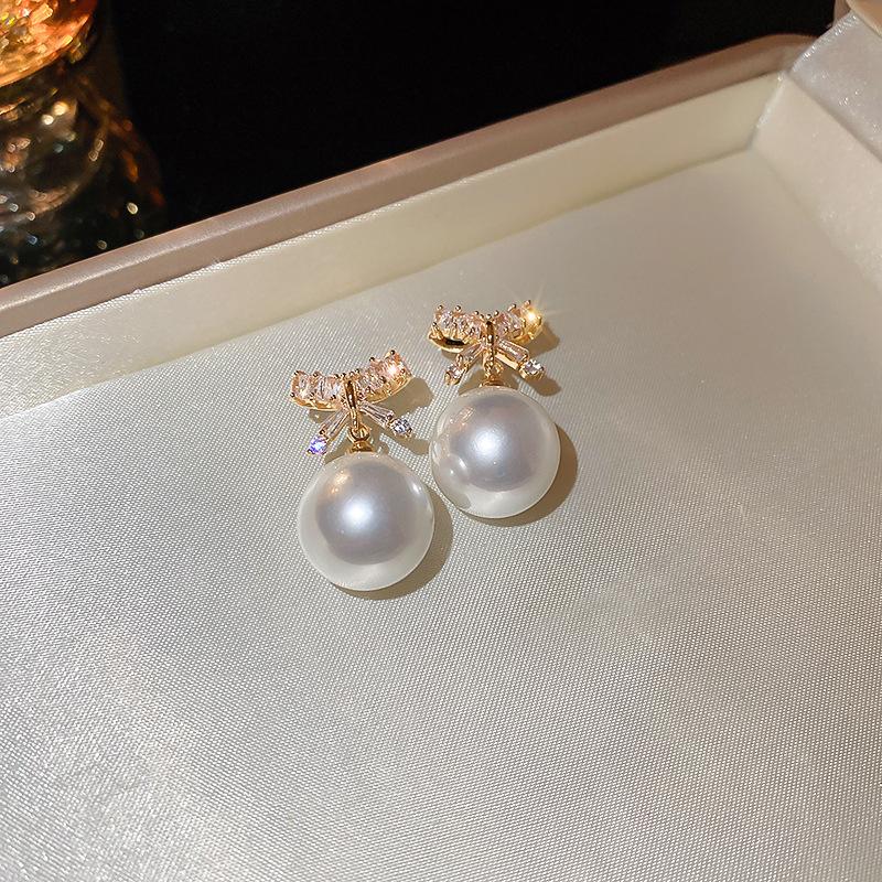 GemChic Women's Earrings Fashion Ear Stud Needle Embed Zircon Imitation Pearl Geometric Earrings Versatile Birthday Christmas Jewelry Gift