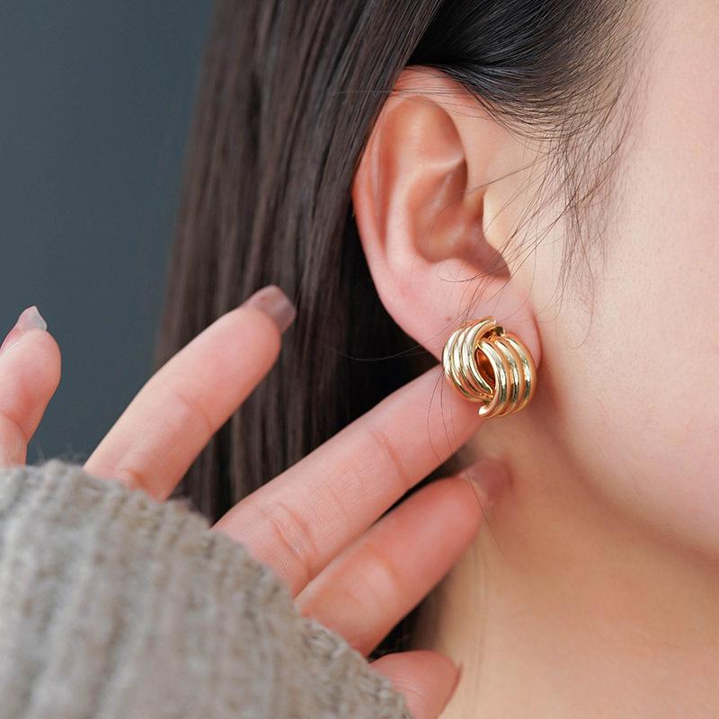 Retro Texturierte Überlappende Ohrringe Für Damen Mehrlagige Goldfarbene Statement Stecker Ohrringe Schmuck Geschenke