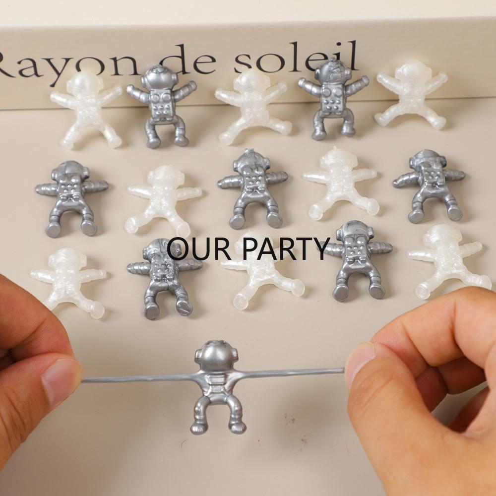 

25Pcs Mini Outer Space Astronaut Theme TPR Stretchable Wall Climber Toy for Kids Birthday Party Favors Pianta Fillers Goodie Bag
