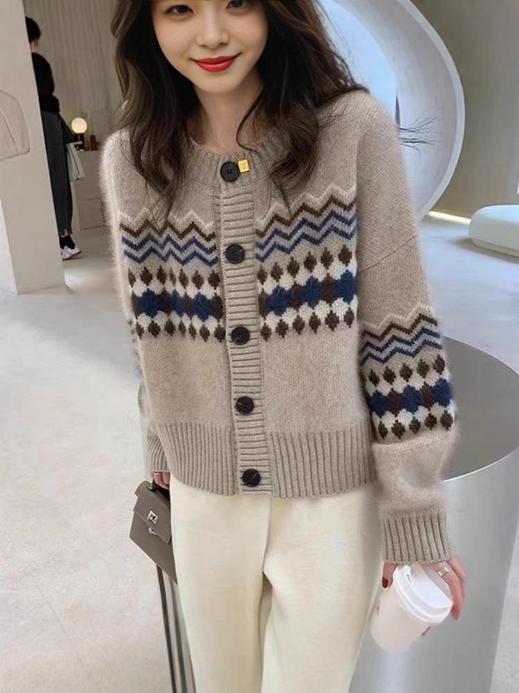 Women's Autumn Wool Knit Jacquard Cardigan: Short, Loose, Soft, Fluffy Round-Neck Sweater Jacket