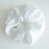 lace scrunchie (white)
