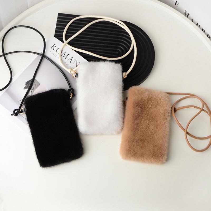 Women Plush Mobile Phone Bag  Mini Crossbody Bag Travel Walking Shopping Bag Winter Diagonal Coin Lipstick Earphone Bag