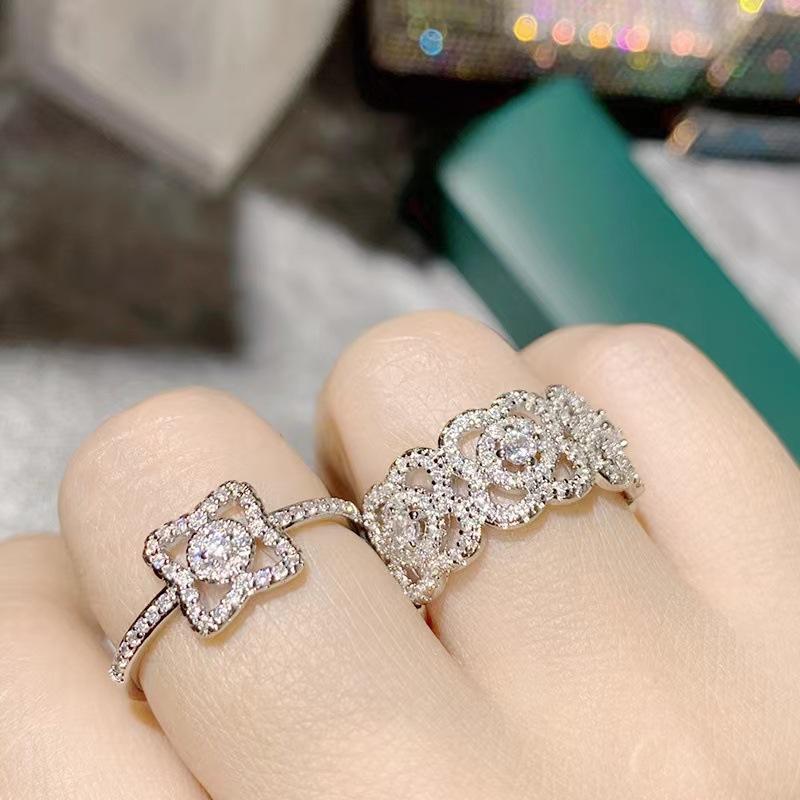 Versa Danjianci Same Flower Full Diamond Zircon Four-Leaf Clover Open Ring Fashion Couple Rose Light Luxury Ring