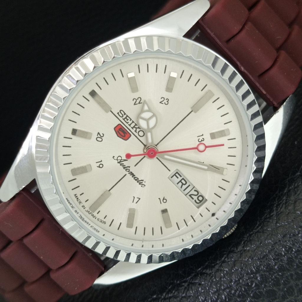 

JAPAN VINTAGE REFURBISHED SEIKO 5 AUTOMATIC 6309A MENS SILVER WATCH a442817-1