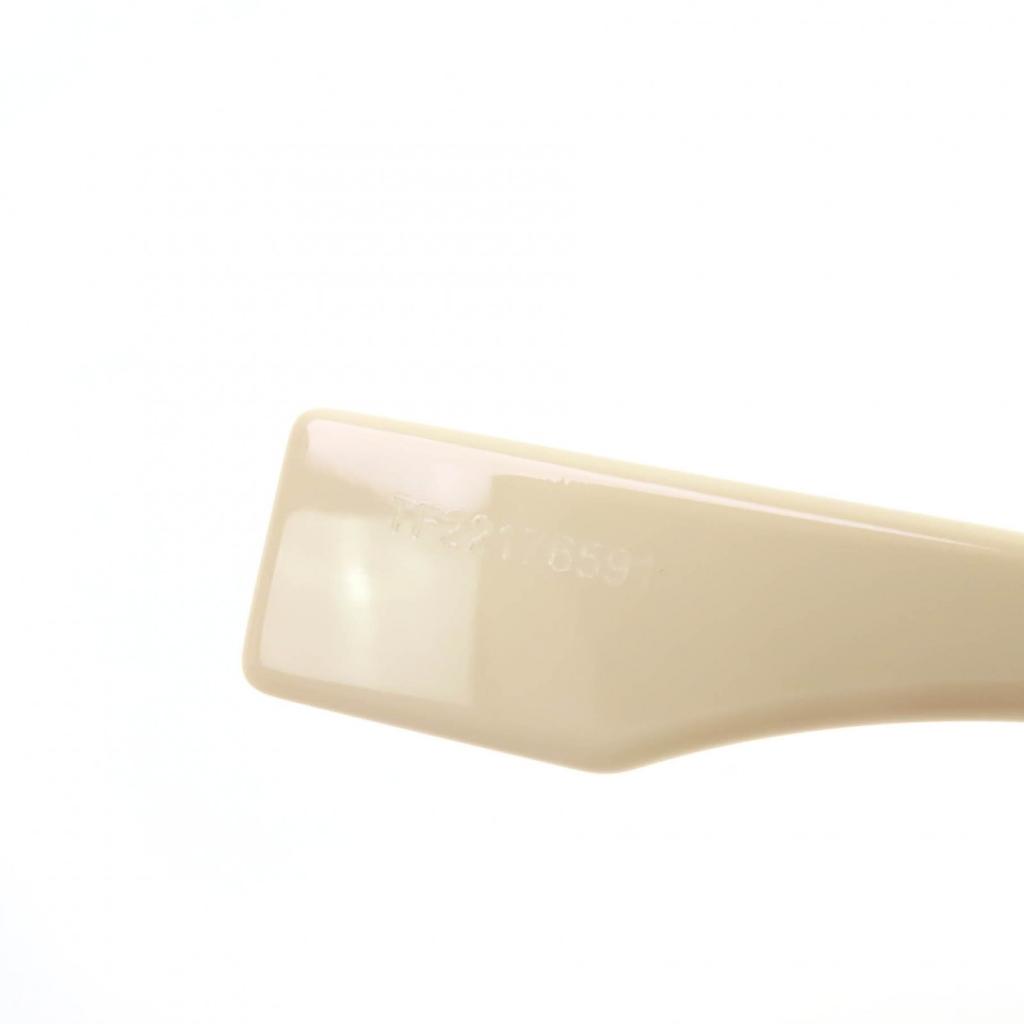 Excellent FENDI sunglasses beige Women FE40064F Used