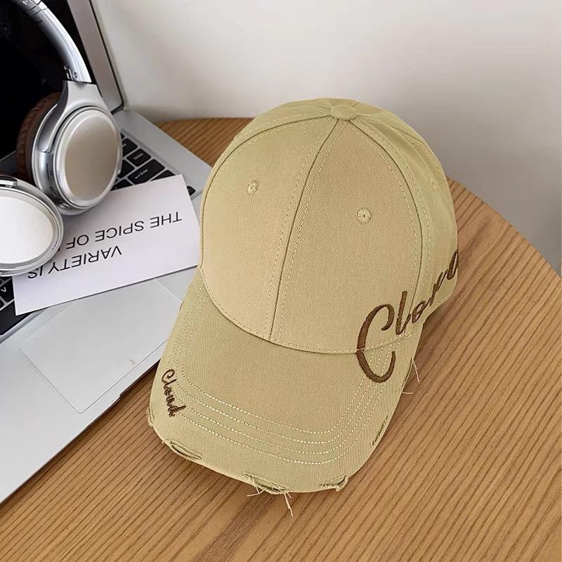 Black Side Letter Embroidered Baseball Hat for Women In Summer Travel Sun Protection Sun Protection Baseball Hat Showing Small Face