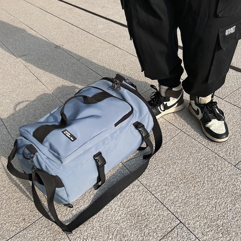 Schoolbag Wholesale Ins Trendy Cool Large Capacity Backpack Outdoor Sports Fitness Bag Simple Casual Shoulder Travel Bag Universal