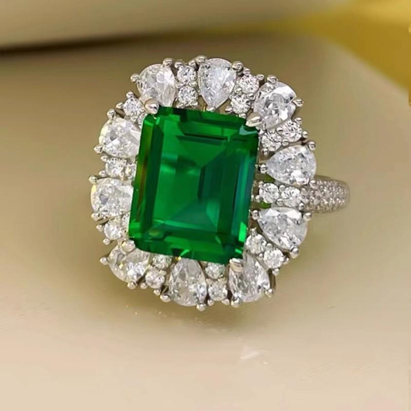 Emerald Ring with High-Carbon Diamond: Luxury Open-Design for Women