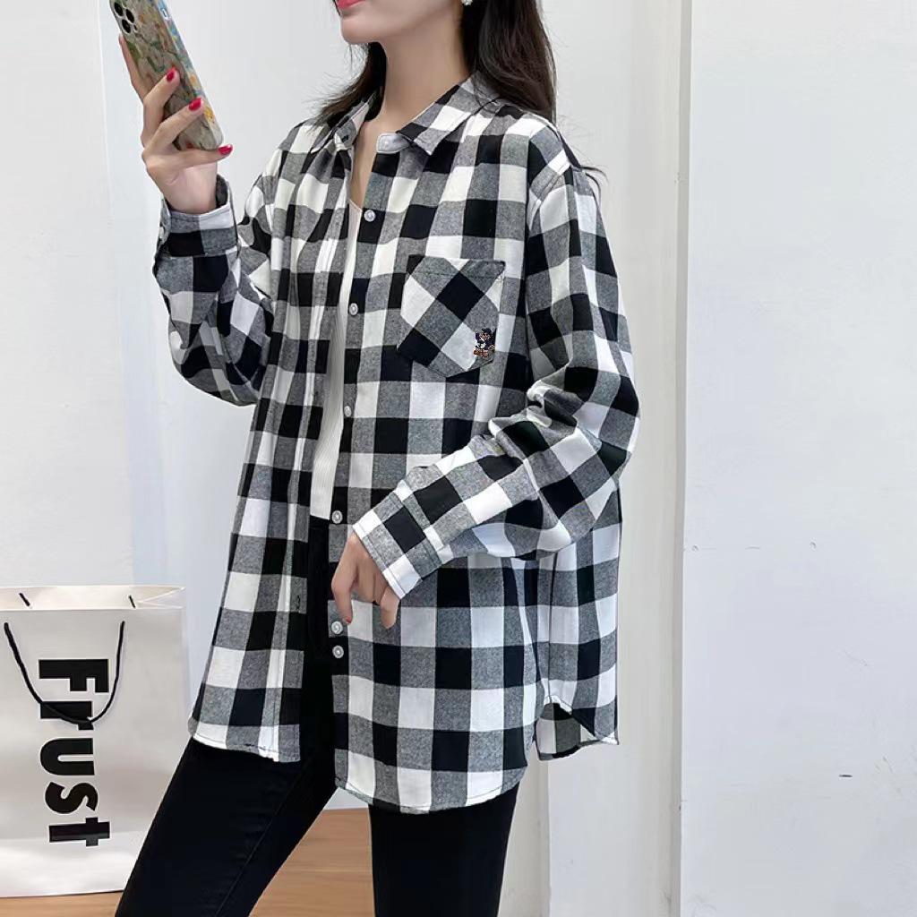 Women's Long Sleeve Plaid Shirt - Korean Style Loose Cotton, Mid-Length, Brushed Retro Jacket, Plus Size for Spring and Autumn.