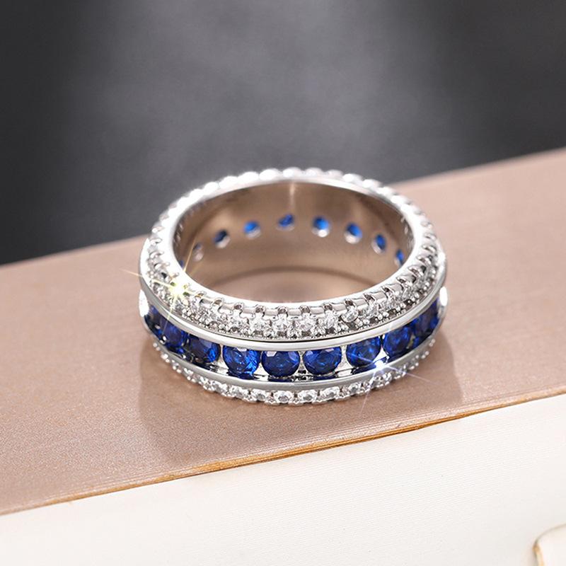 Ladies' Exquisite Ring, Inlaid with Synthetic Zircon, Can Be Layered and Eye-catching Jewelry, Daily Wear, Birthday Gift