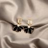 Französischer Retro-Temperament Öl-Tropfen Blütenblatt Ohrstecker Kleine Frische Leicht Intarsien Großer Diamant Perlenblumen Ohrstecker