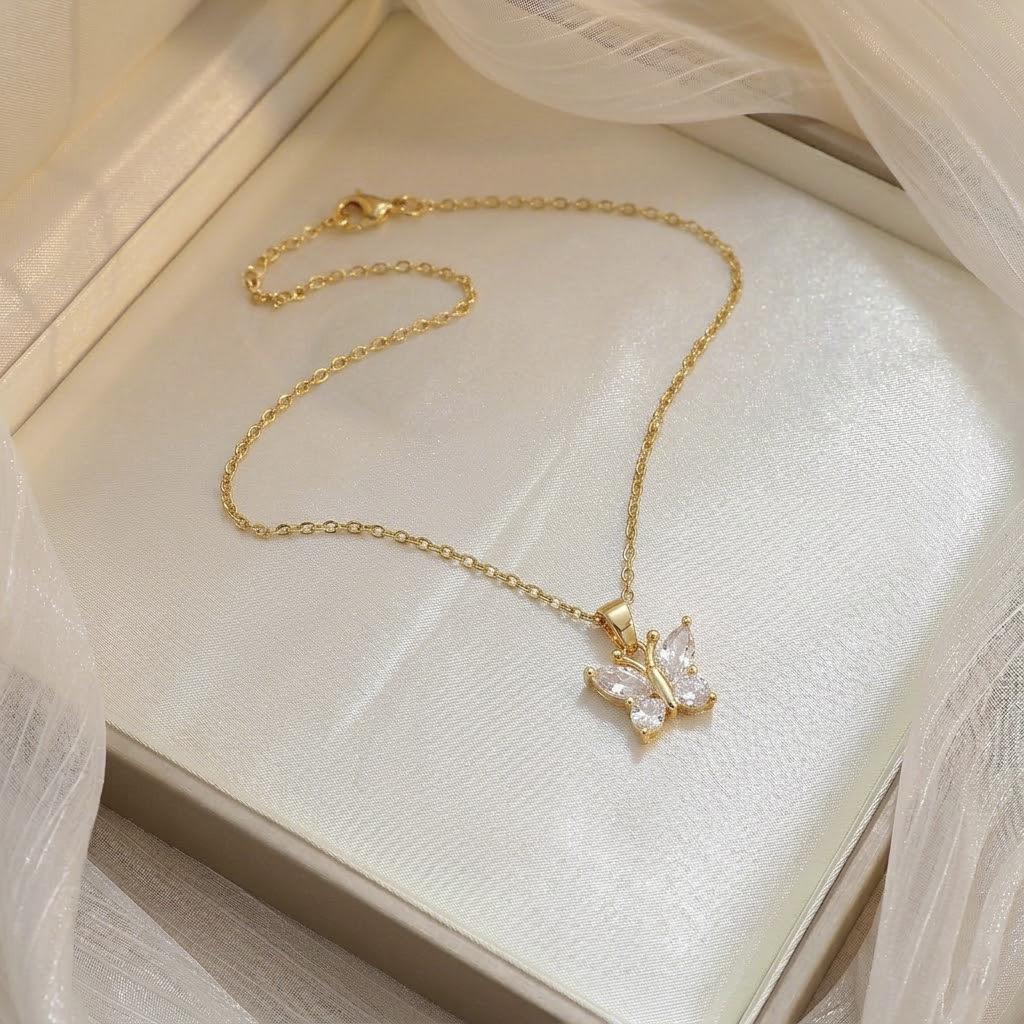 European & American Style Zirconium Petal Rotating Clavicle Necklace for Women