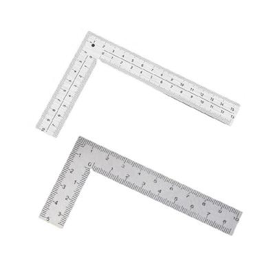 Măsurare dimensiuni și distanță – Rigle și echere metalice