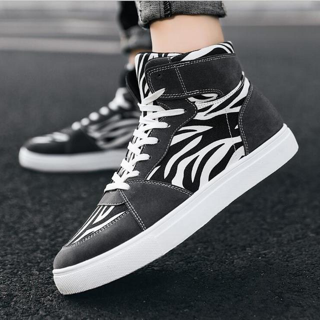 Pánské boty na skateboarding Vysoké tenisky Neformální sportovní obuv Muži Street boty Pánské ploché kožené vycházkové boty Chaussure Homme