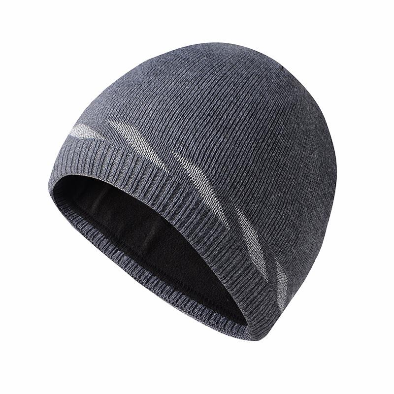 Night outdoor sports reflective silk knitted hat velvet warm cycling winter hat safety warning windproof and cold hat
