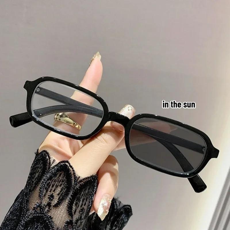 

Classic Business Square Frame Photochromic Reading Glasses Fashion Luxury HD Ultralight Eyeglasses for Women Men 0 To +4.0 0