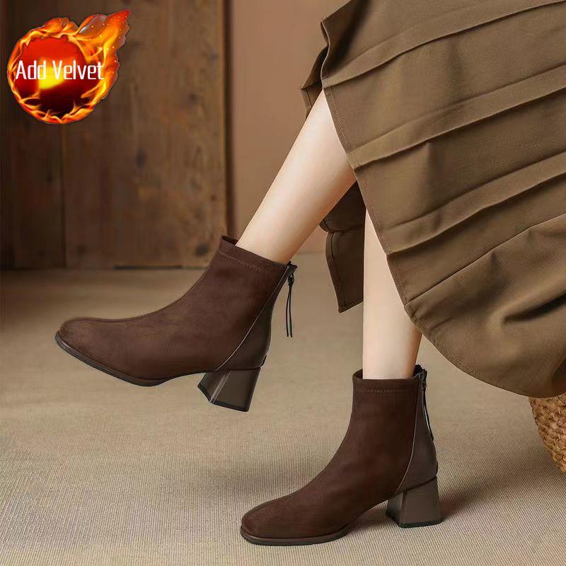 

Модные женские ботильоны, ботильоны в стиле панк, женские короткие туфли из замши, сексуальные черные, новые рок-ботинки зимы 2024 года, шикарные и элегантные ботинки из искусственной кожи 40