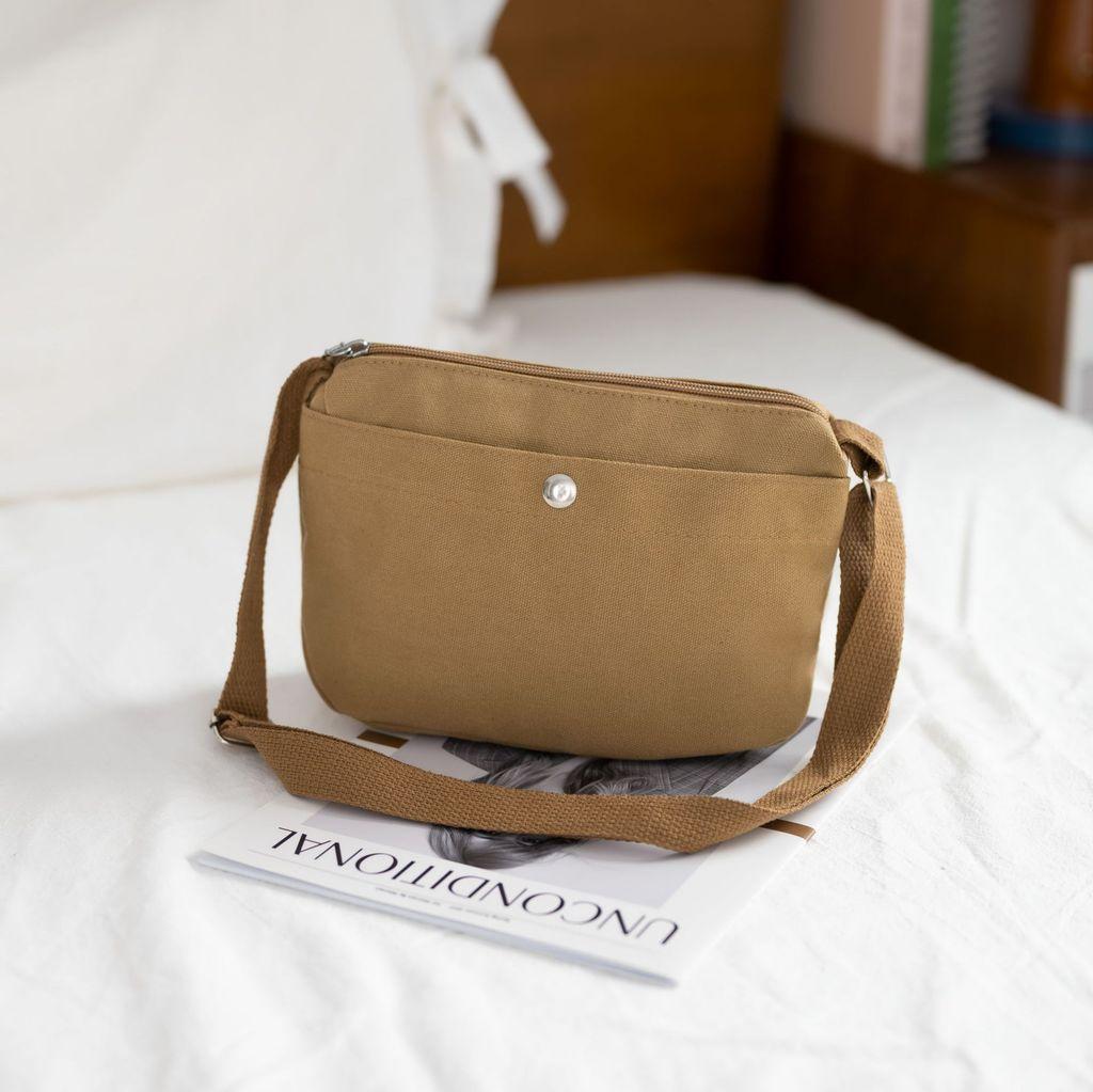 Minimalist Canvas Shoulder Bag For Daily Commute With Zipper Closure