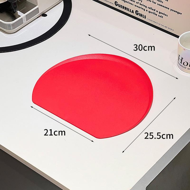 

TPU Non Slip D Shaped Cutting Board Double Sided Red Chopping Board Anti Bacterial Kitchen Board small красный